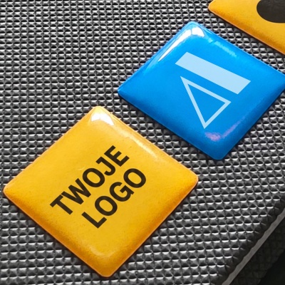 Naklejka 3D z logo